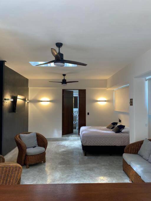 Mid-498 Centro Apartment
